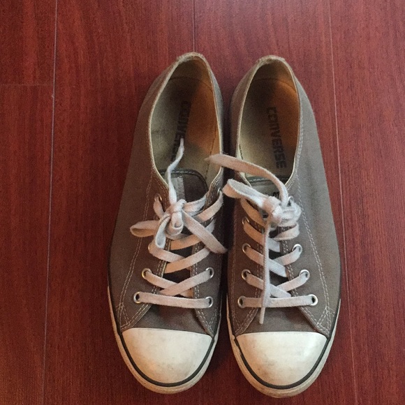 Converse Shoes - Converse gray women’s 9
